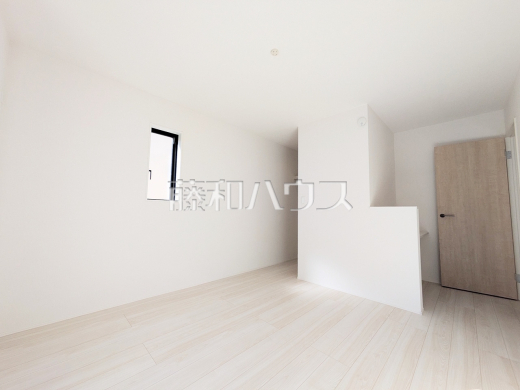 居室　【調布市深大寺東町６丁目】