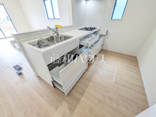 B号棟　キッチン　【日野市落川】