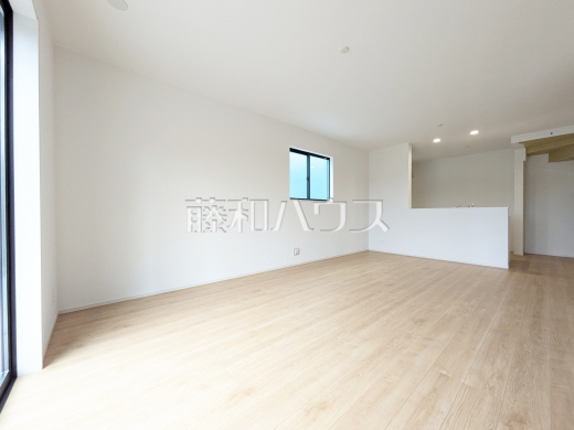 B号棟　リビング　【日野市落川】