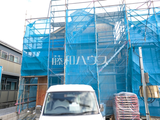 1号棟　外観　【東村山市恩多町１丁目】現在建築中につき、完成後には確認できなくなる構造部分などがご覧いただけます。完成後の内覧とは違った視点での現地見学が可能です。 