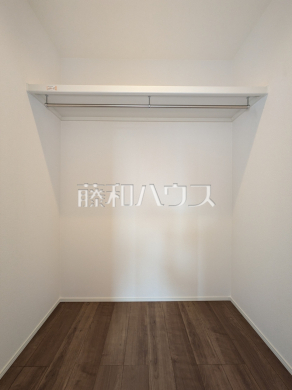 5号棟　ウォークインクローゼット　【国立市泉３丁目】