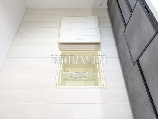 2号棟　床下収納　【国立市泉３丁目】