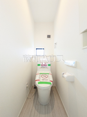 2号棟　トイレ　【国立市泉３丁目】