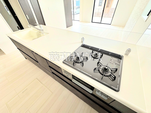 1号棟　キッチン　【府中市多磨町２丁目】