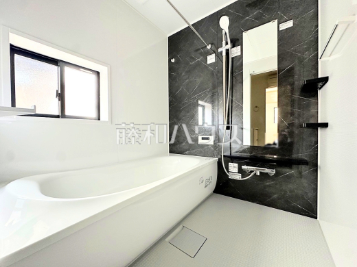 1号棟　浴室　【府中市多磨町２丁目】