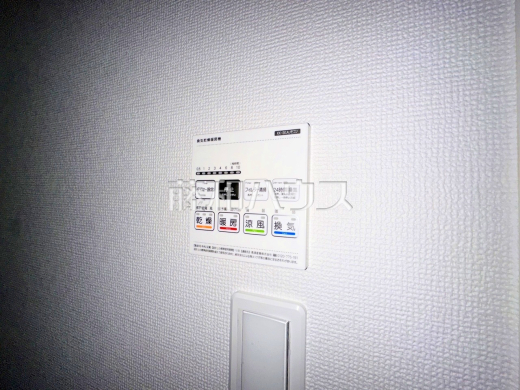 浴室換気乾燥機　雨天時の洗濯物や浴室内のカビ防止としても活躍する浴室換気乾燥機