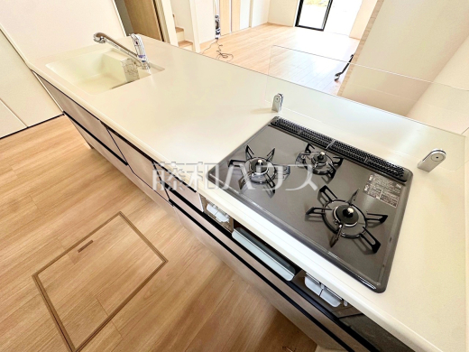 2号棟　キッチン　【府中市多磨町２丁目】