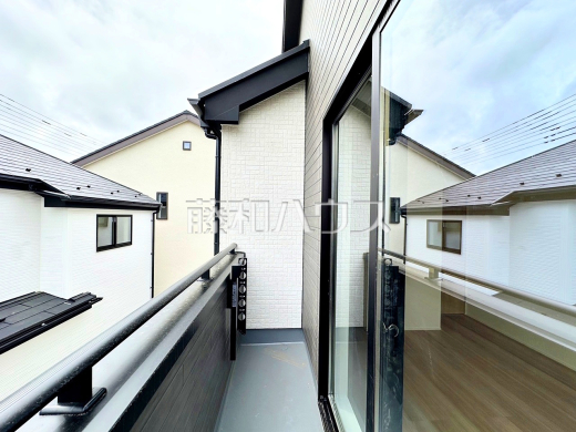 2号棟　バルコニー　【府中市多磨町２丁目】