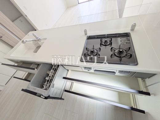 3号棟　キッチンのスライド収納　【府中市多磨町２丁目】