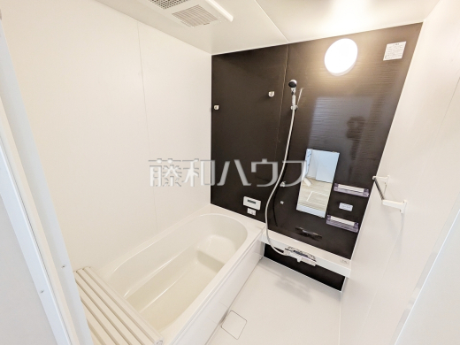 1号棟　浴室　【調布市深大寺東町４丁目】