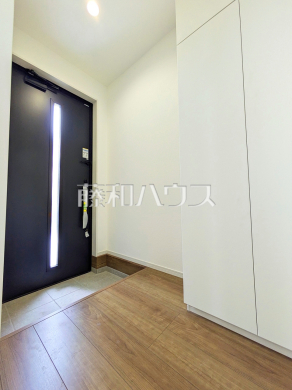 2号棟　玄関　【調布市深大寺東町４丁目】
