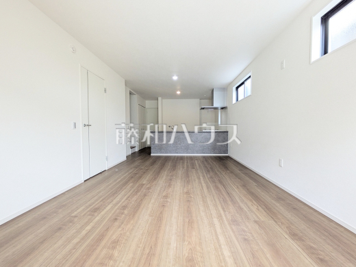 2号棟　リビング　【調布市深大寺東町４丁目】