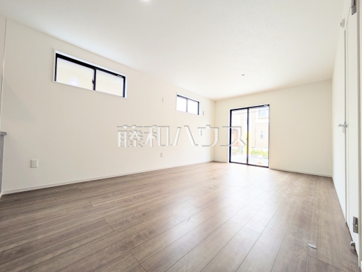 2号棟　リビング　【調布市深大寺東町４丁目】