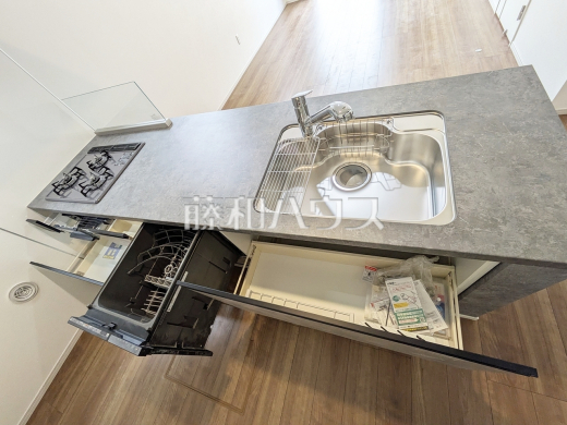 2号棟　キッチン　【調布市深大寺東町４丁目】