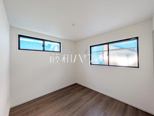 居室　【調布市柴崎１丁目】