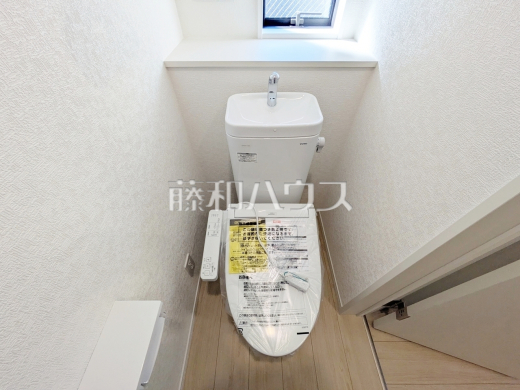 1号棟　トイレ　【練馬区大泉町３丁目】