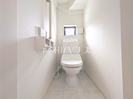 A号棟　トイレ　【立川市栄町２丁目】