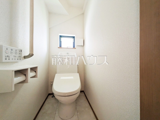 B号棟　トイレ　【立川市栄町２丁目】