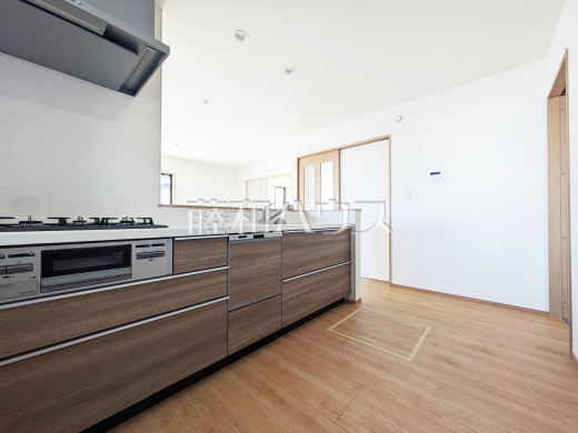 B号棟　キッチン　【立川市栄町２丁目】