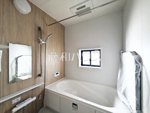 B号棟　浴室　【立川市栄町２丁目】