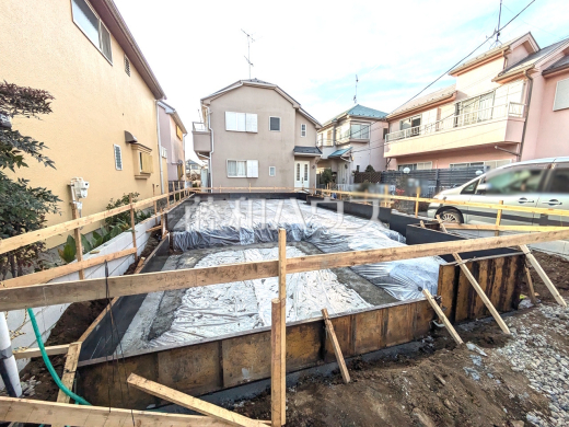 外観　【小平市大沼町４丁目】　見学はしたいけど、なかなか時間が取れない・・・そんな方に出勤前や仕事終わりにマイホームを見学できるサポートをいたします。