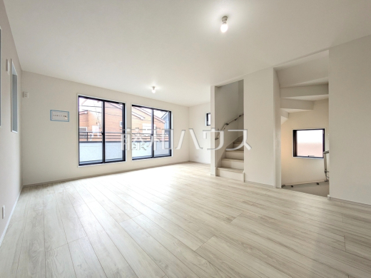 1号棟　リビング　【朝霞市幸町１丁目】