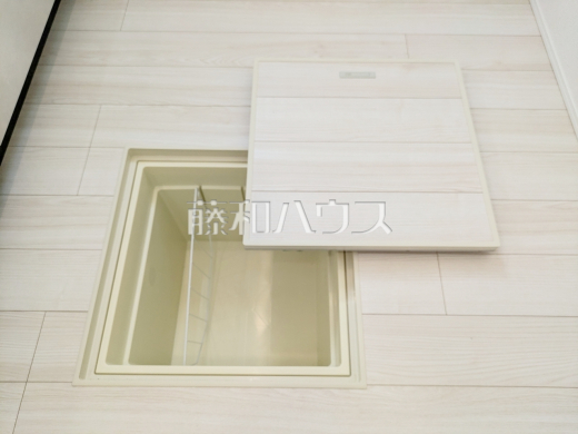 1号棟　床下収納　【八王子市川口町】