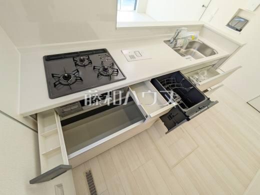 2号棟　キッチンスライド収納　【八王子市川口町】