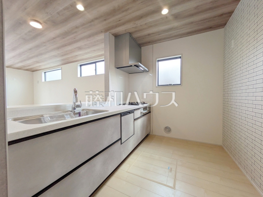 1号棟　キッチン　【立川市砂川町７丁目】