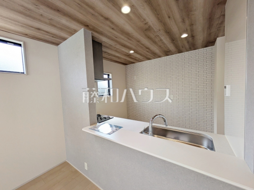 1号棟　キッチン　【立川市砂川町７丁目】