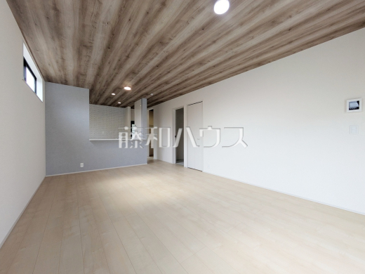 1号棟　リビング　【立川市砂川町７丁目】