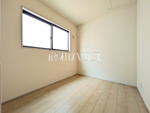 居室　【小平市学園東町１丁目】