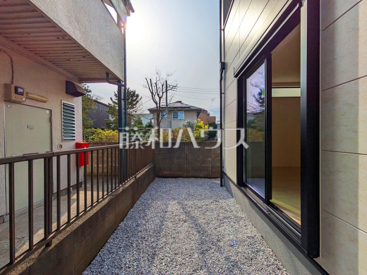 庭　【小平市学園東町１丁目】