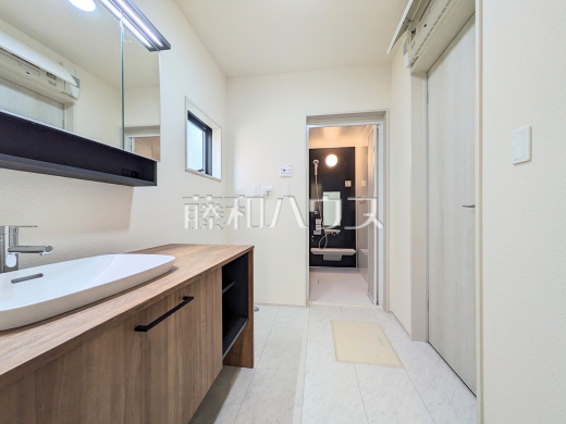 洗面室　【小平市学園東町１丁目】