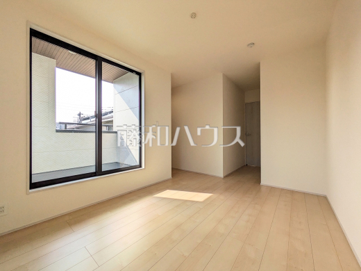 居室　【小平市学園東町１丁目】