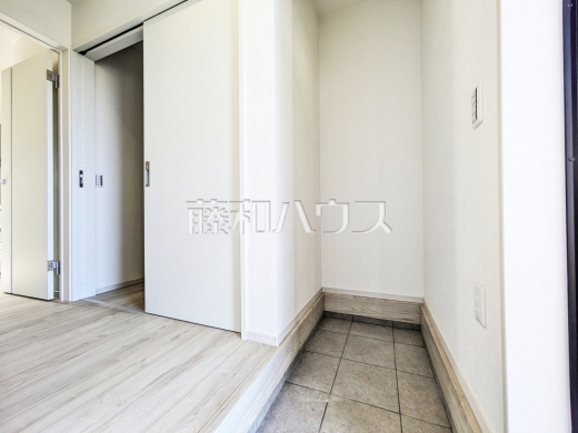 4号棟　土間収納　【国分寺市高木町１丁目】