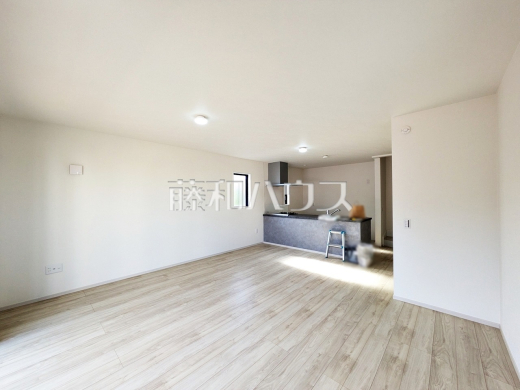 4号棟　リビング　【国分寺市高木町１丁目】