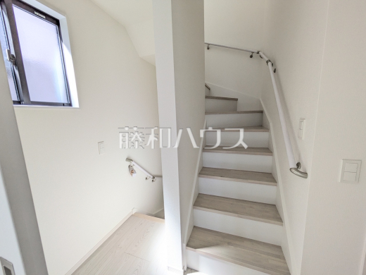 階段　【福岡市西区石丸２丁目】
