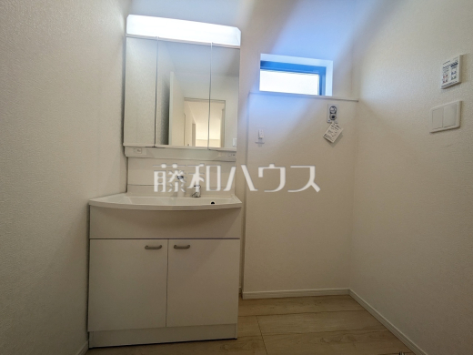 6号棟　洗面室　【府中市清水が丘３丁目】