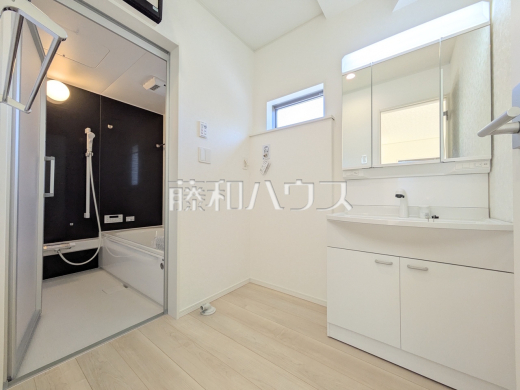 7号棟　洗面室　【府中市清水が丘３丁目】