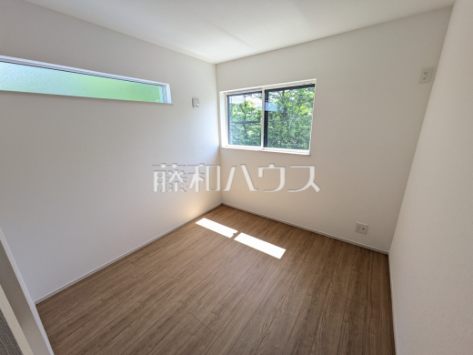 居室　【春日井市柏原町５丁目】