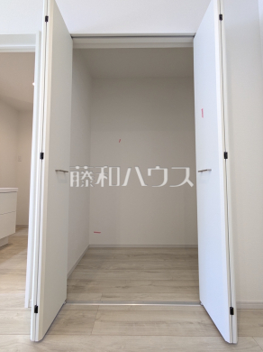 収納　【府中市本宿町３丁目】