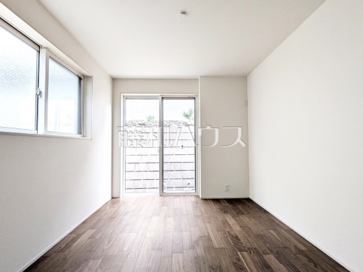 居室　【多摩市豊ヶ丘１丁目】