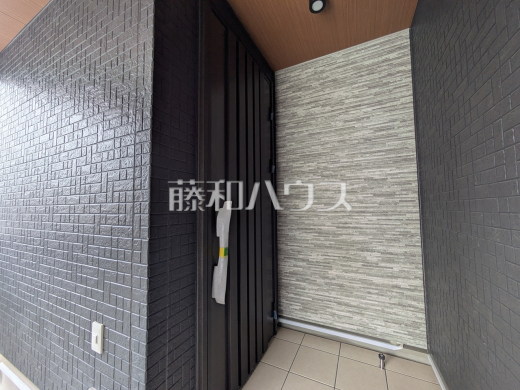 玄関　【多摩市豊ヶ丘１丁目】