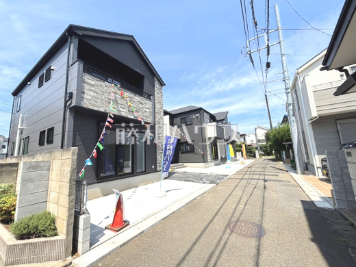 接道状況および現場風景 【東村山市恩多町3丁目】