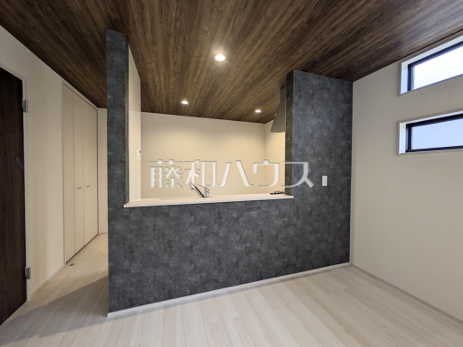 1号棟　キッチン　【東村山市久米川町２丁目】