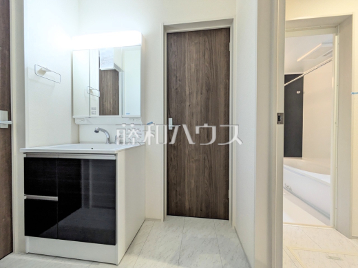 2号棟　洗面室　【東村山市久米川町２丁目】