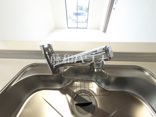 2号棟　浄水器一体型水栓　【東村山市久米川町２丁目】　いつでもおいしいお水が飲める浄水器一体型水栓も完備