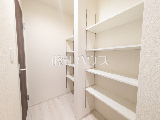 6号棟　ファミリークローク　【東村山市久米川町２丁目】