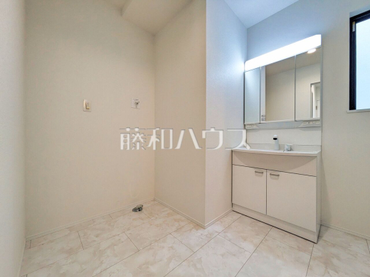 E号棟　洗面室　【八王子市弐分方町】